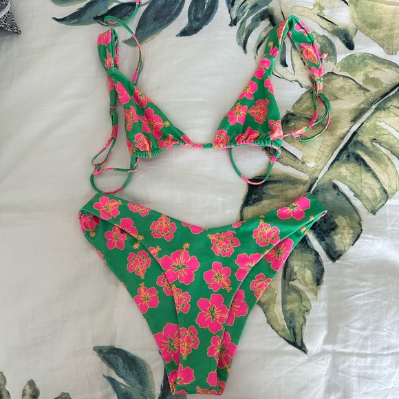 Kulani Kinis Swim Kulani Kinis X Lexi Haldigo M Poshmark